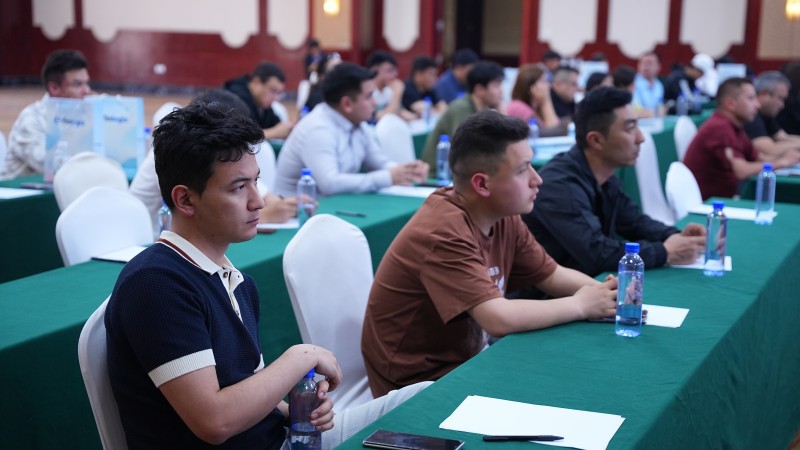 交易者同盟会2026浅谈交易暨百城联动线下技术交流会(喀什站)取得圆满成功! 交易者同盟会2026浅谈交易暨百城联动线下技术交流会(喀什站)取得圆满成功!