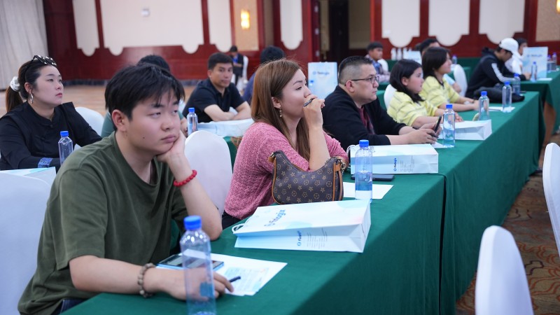 交易者同盟会2026浅谈交易暨百城联动线下技术交流会(喀什站)取得圆满成功! 交易者同盟会2026浅谈交易暨百城联动线下技术交流会(喀什站)取得圆满成功!