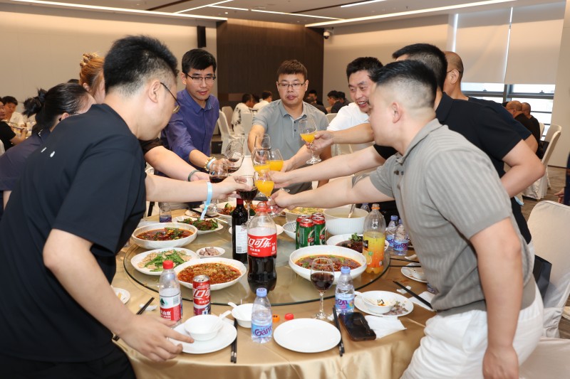 论道蓉城 聚力同行 2026交易者同盟会IB精英私享晚宴成都站圆满落幕 论道蓉城 聚力同行 2026交易者同盟会IB精英私享晚宴成都站圆满落幕