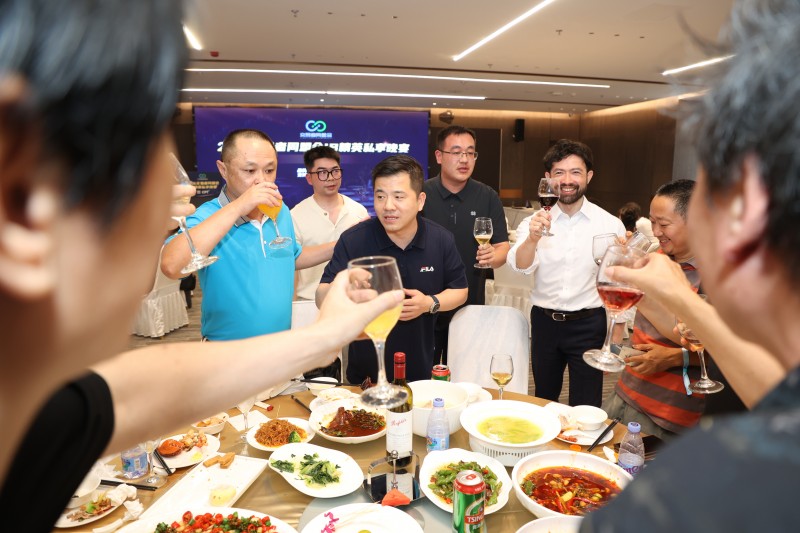 论道蓉城 聚力同行 2026交易者同盟会IB精英私享晚宴成都站圆满落幕 论道蓉城 聚力同行 2026交易者同盟会IB精英私享晚宴成都站圆满落幕