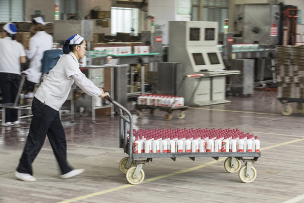 白酒巨头茅台业绩走弱 折射出何种信号