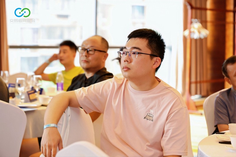 聚力青岛,共赴新程 2026交易者同盟会IB精英私享晚宴·青岛站圆满收官 聚力青岛,共赴新程 2026交易者同盟会IB精英私享晚宴·青岛站圆满收官